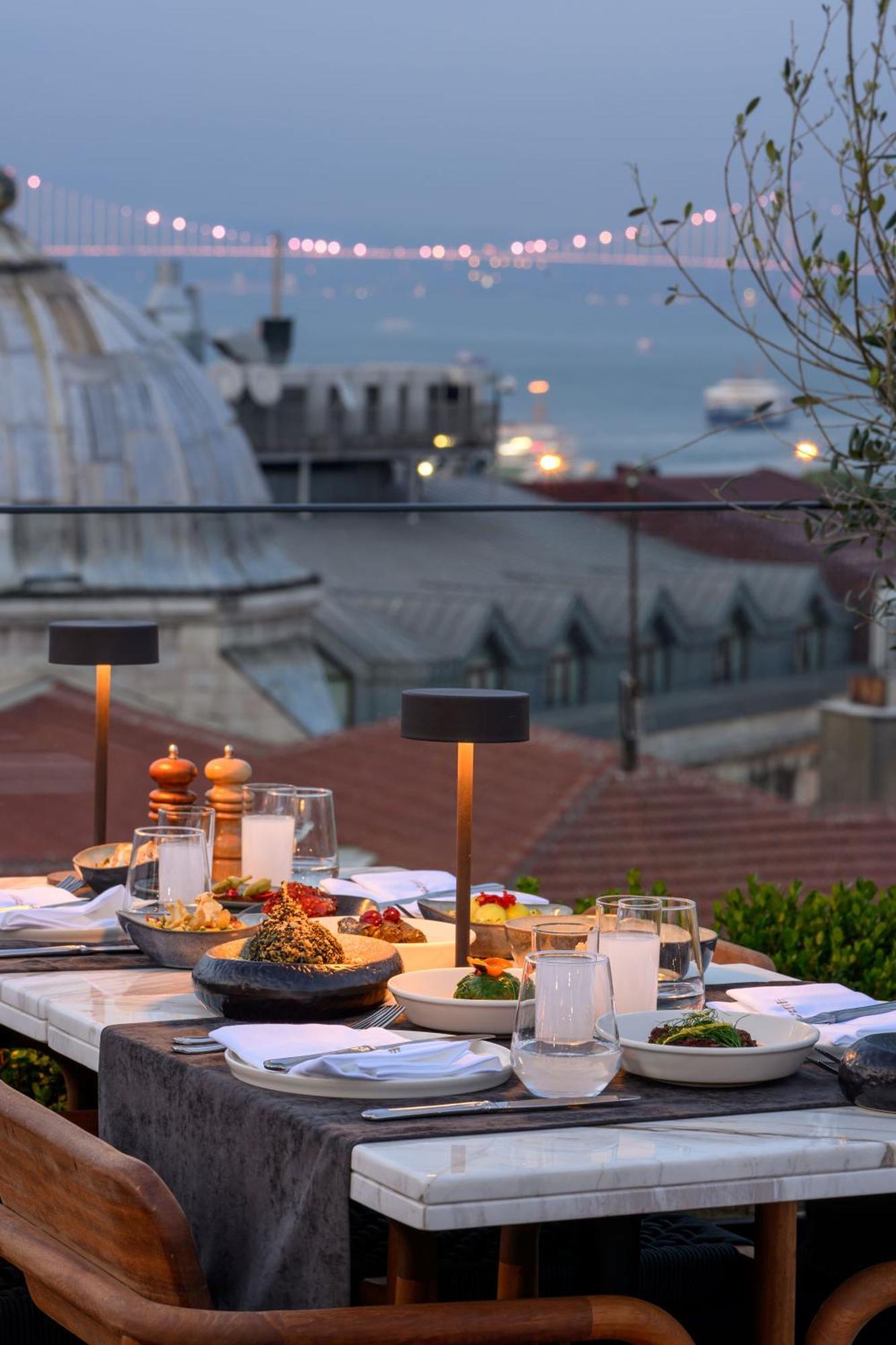 Orient Occident Istanbul, Autograph Collection * Istambul
